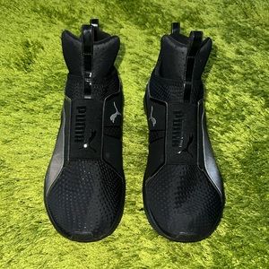 Puma Women’s Slip On Sneaker